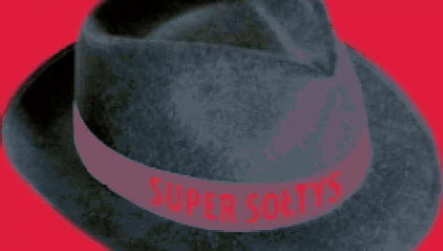 Czarny kapelusz dla super sołtysa